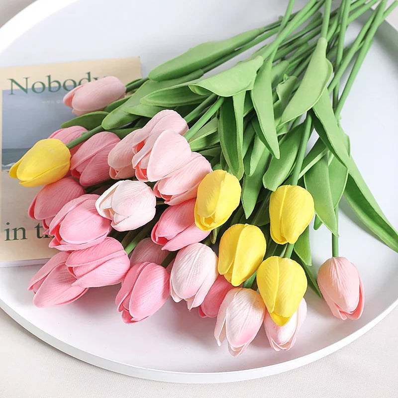 Buquê de Tulipas Artificiais MENGHAO em Seda