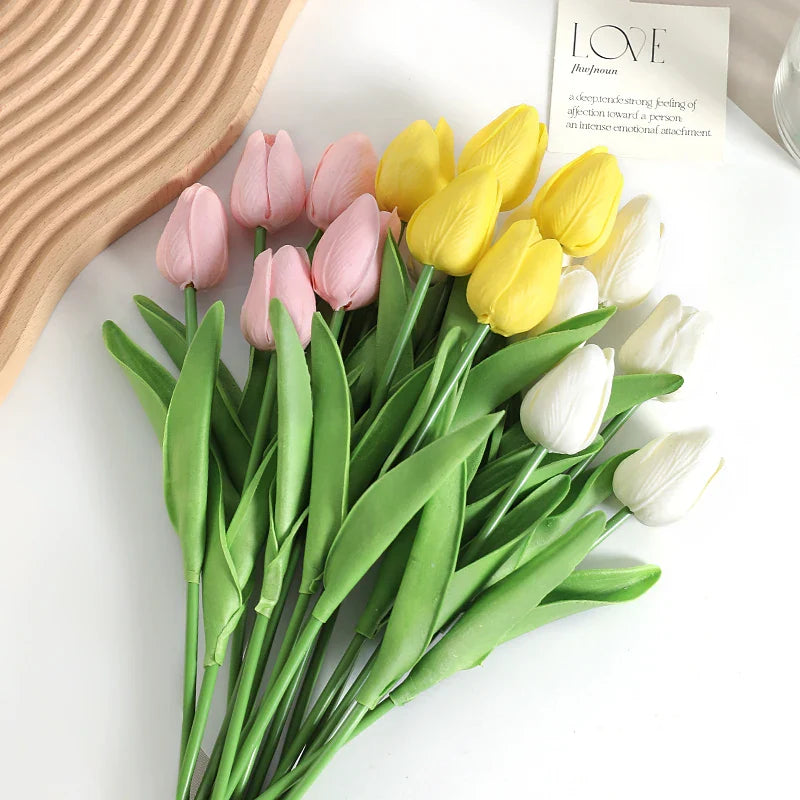 Buquê de Tulipas Artificiais MENGHAO em Seda