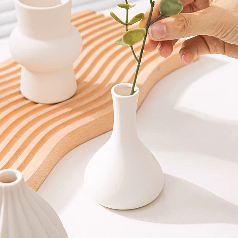 Vaso de Flor em Cerâmica Branca Estilo Nórdico - Design Moderno e Elegante