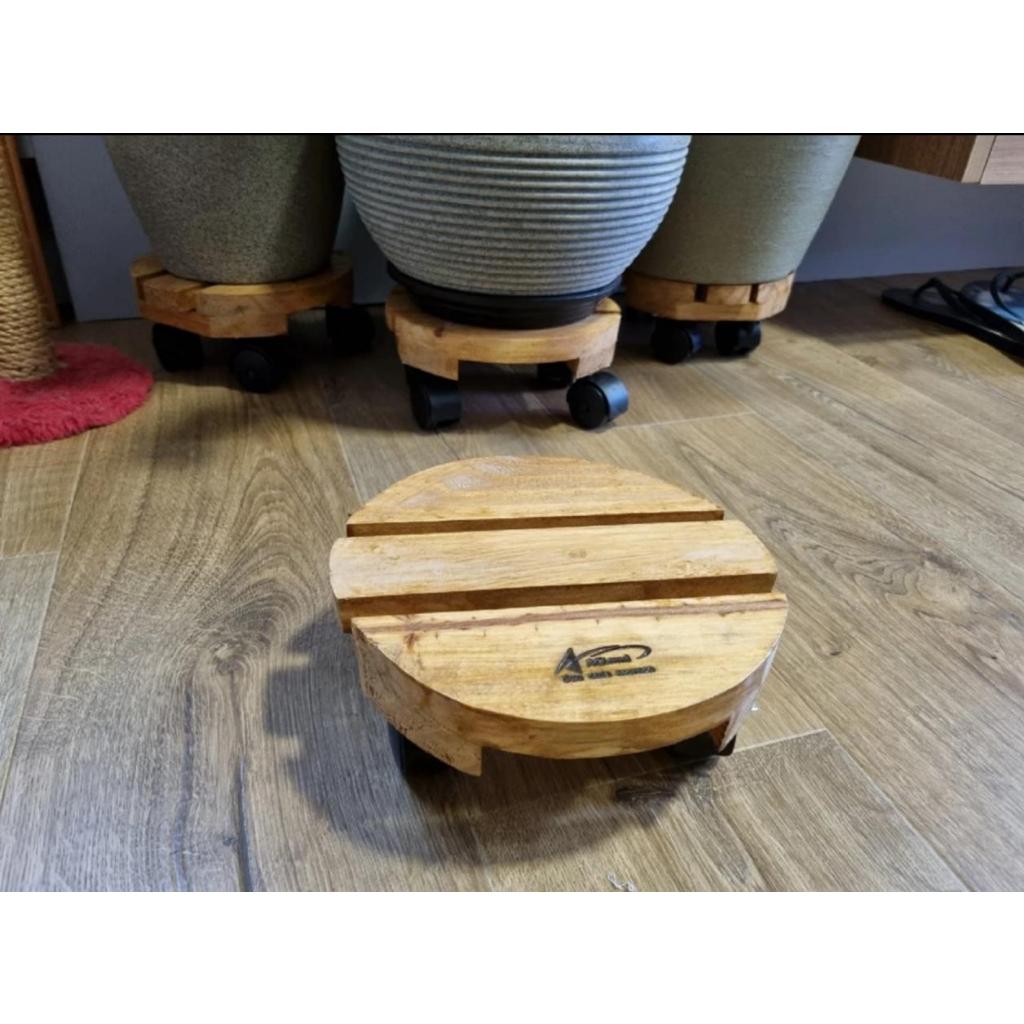 Suporte Para Vaso Com Rodinha em Pinus Suporta mais de 50kg