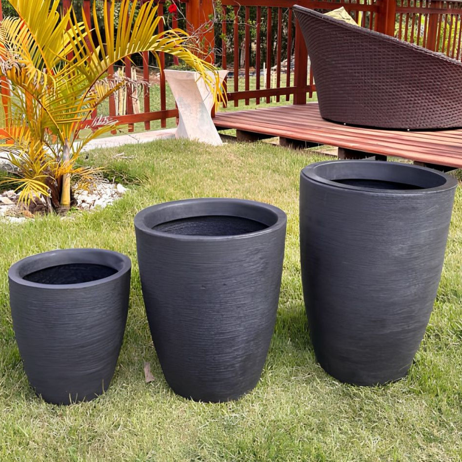 Conjunto de 3 Vasos para Plantas em Polietileno Decorativo Escovado - Luxo Moderno, Tamanhos P, M e G