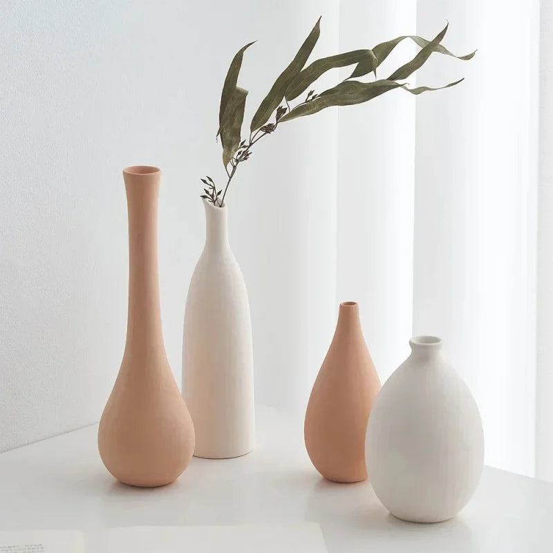 Vaso de Cerâmica para Arranjos Florais - Design Moderno e Elegante