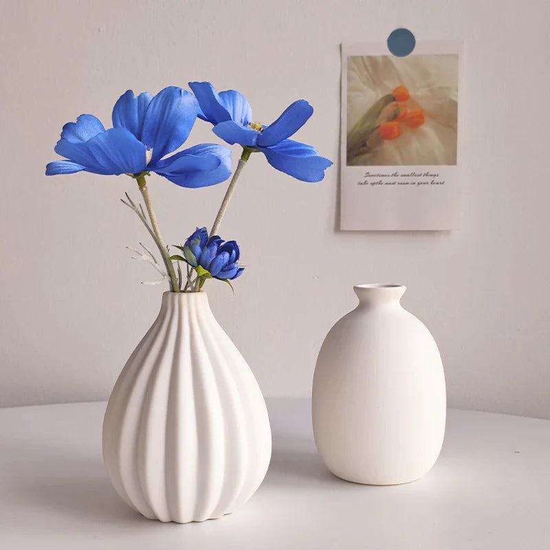 Vaso de Flor em Cerâmica Branca Estilo Nórdico - Design Moderno e Elegante