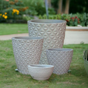 Kit 04 Vasos de Polietileno 3D para Plantas e Flores com Prato Coletor para Casa e Jardim