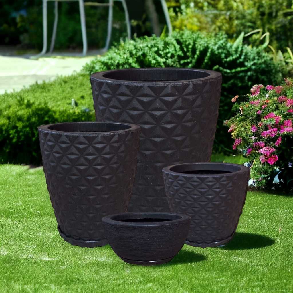 Kit 04 Vasos de Polietileno 3D para Plantas e Flores com Prato Coletor para Casa e Jardim