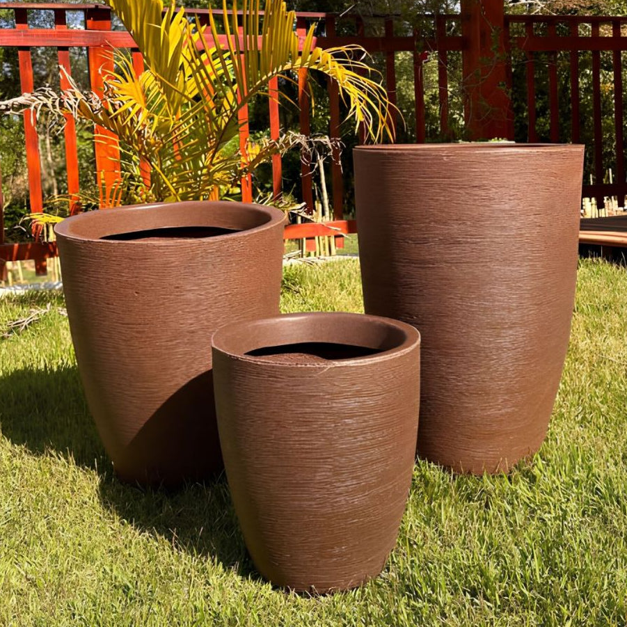 Conjunto de 3 Vasos para Plantas em Polietileno Decorativo Escovado - Luxo Moderno, Tamanhos P, M e G