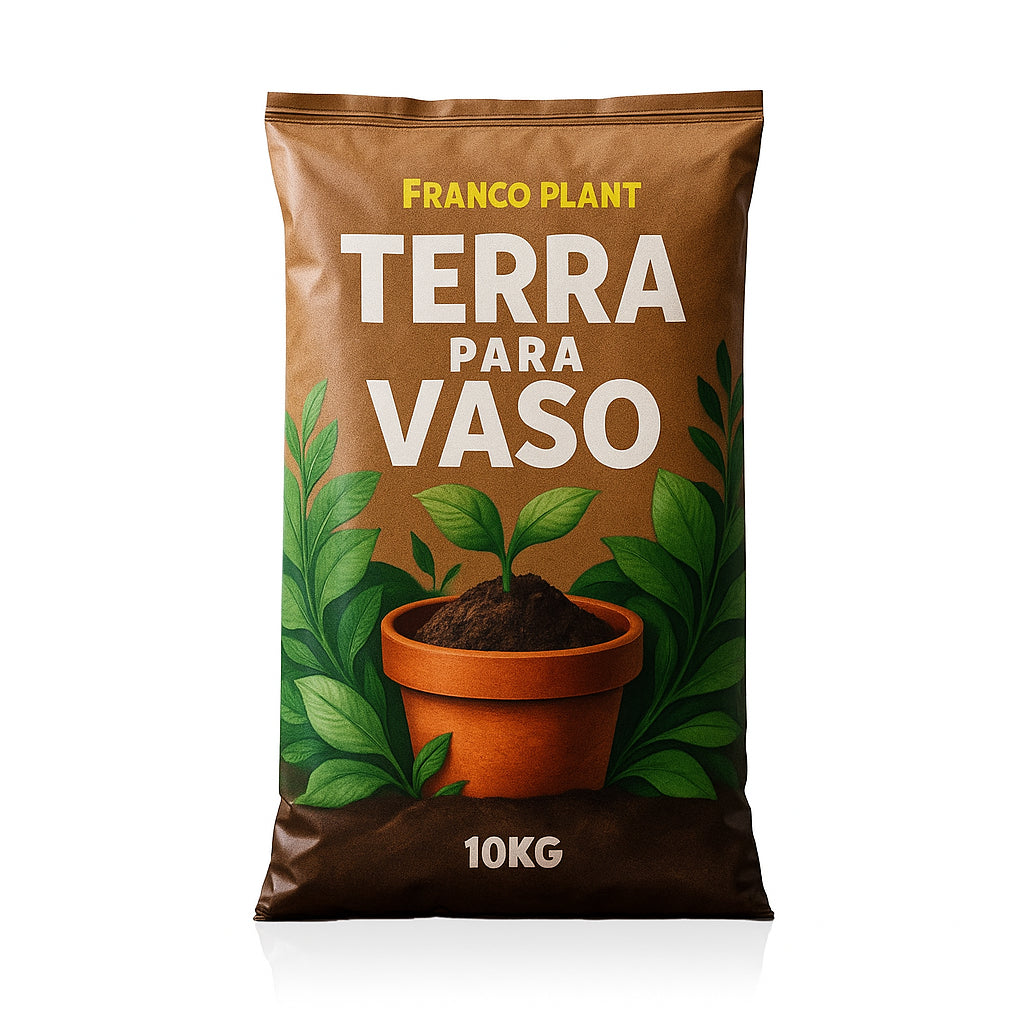 Terra vegetal adubada com nutrientes para cultivo de plantas e hortas