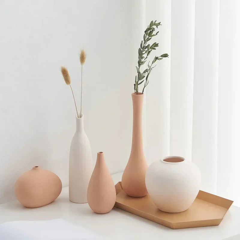 Vaso de Cerâmica para Arranjos Florais - Design Moderno e Elegante